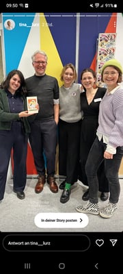 Daniel und Nefeli mit den Verlegerinnen von Almost Publishing auf der Leipziger Buchmesse 2024