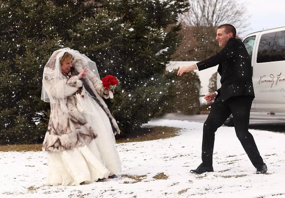 Professional wedding photographers  Gosia & Steve Tudruj 215-837-6651 Photographer PA, NJ, NY, MD, DE Specializing in wedding photography, event. www.momentsinlifephoto.com    