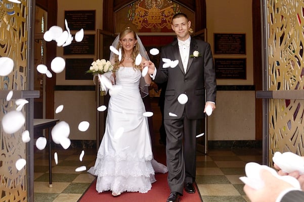 Professional wedding photographers  Gosia & Steve Tudruj 215-837-6651 Photographer PA, NJ, NY, MD, DE Specializing in wedding photography, event. Book Your Free Consultation Today! www.momentsinlifephoto.com   