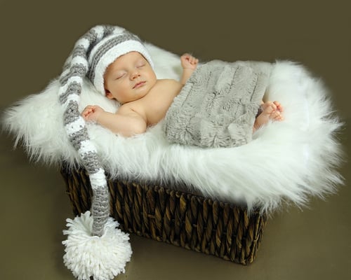  Newborn Photographer . Baby. Maternity photo session at home and studio. Photographer Gosia & Steve Tudruj Services PA, NJ, NY. www.momentsinlifephoto.com