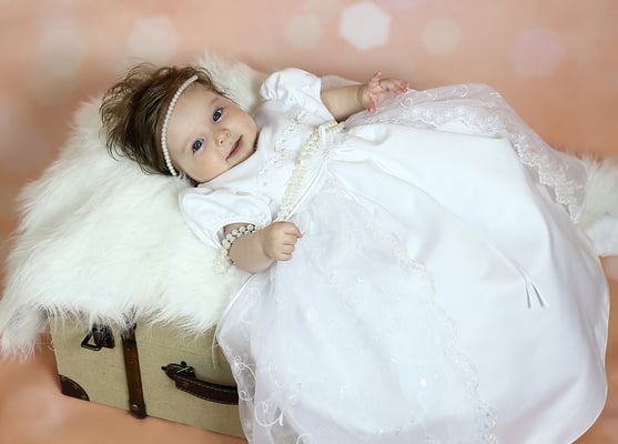   Newborn Photographer . Baby. Maternity photo session at home and studio. Photographer Gosia & Steve Tudruj Services PA, NJ, NY. www.momentsinlifephoto.com