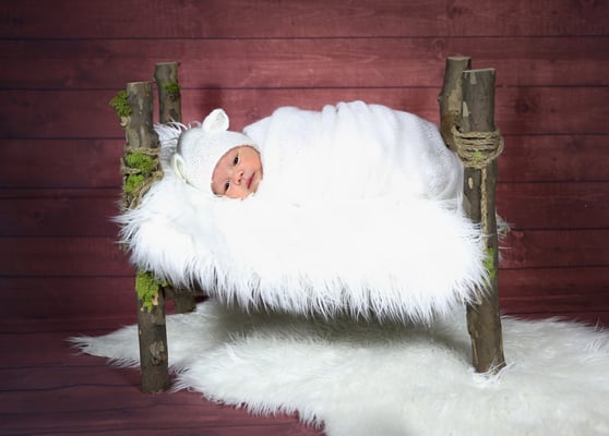  Newborn Photographer . Baby. Maternity photo session at home and studio. Photographer Gosia & Steve Tudruj  215-837-6651 Services PA, NJ, NY. www.momentsinlifephoto.com