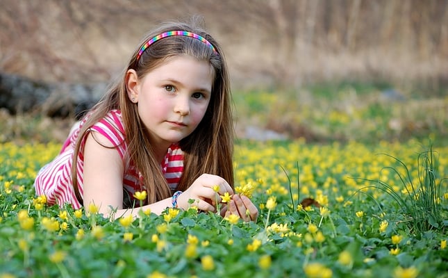 Girls. Spring  photo session in the Penny park. Photographer Gosia & Steve Tudruj Servis Pa, NJ, NY 215-837-6651 www.momentsinlifephoto.com Specializing in wedding photography, event, portrait