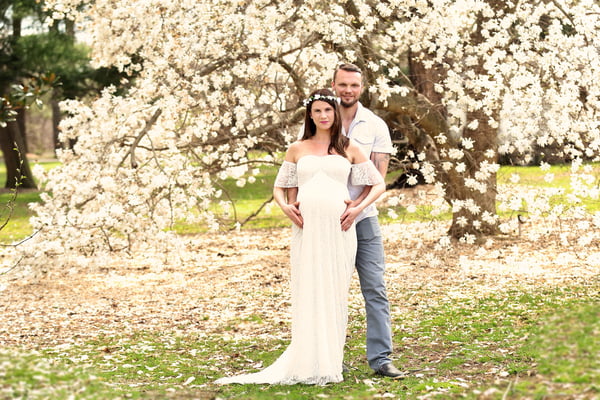 Pregnant photo shoot. Maternity photo session. Servis PA, NJ, NY, FL. Photographer Gosia Tudruj 215-837-6651 www.momentsinlifephoto.com  Specializing in portrait, event, wedding photography.