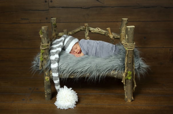 Newborn Photographer . Baby. Maternity photo session at home and studio. Photographer Gosia & Steve Tudruj  215-837-6651 Services PA, NJ, NY. www.momentsinlifephoto.com