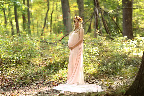 Pregnant photo shoot. Maternity photo session. Servis PA, NJ, NY, FL. Photographer Gosia Tudruj 215-837-6651 www.momentsinlifephoto.com  Specializing in portrait, event, wedding photography.