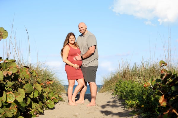 Pregnant photo shoot. Maternity photo session in the beach. Port St. Lucie Florida. Servis FL, PA, NJ, NY. Photographer Gosia Tudruj 215-837-6651 www.momentsinlifephoto.com  Specializing in portrait, event, wedding photography