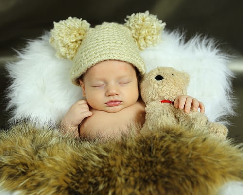   Newborn Photographer . Baby. Maternity photo session at home and studio. Photographer Gosia & Steve Tudruj Services PA, NJ, NY. www.momentsinlifephoto.com