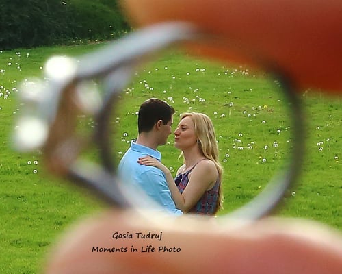 Engagement photo session , engagement photo images Photographer - Gosia & Steve Tudruj  215-837-6651  www.momentsinlifephoto.com