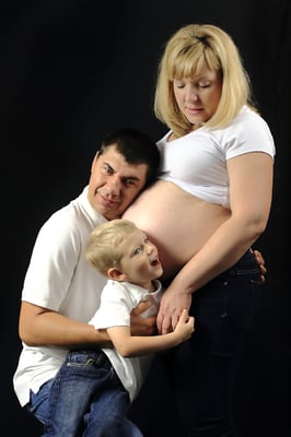 Pregnant photo shoot. Maternity photo session. Servis PA, NJ, NY, FL. Photographer Gosia Tudruj 215-837-6651 www.momentsinlifephoto.com  Specializing in portrait, event, wedding photography.