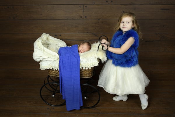 Newborn photo shoot.  Servis PA, NJ, NY, FL. Photographer Gosia Tudruj 215-837-6651 www.momentsinlifephoto.com  Specializing in portrait, event, wedding photography.