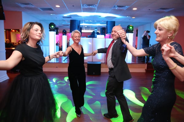 Beautiful Wedding party .Professional wedding photographers  Gosia & Steve Tudruj 215-837-6651 Photographer PA, NJ, NY, MD, DE Specializing in wedding photography, event. www.momentsinlifephoto.com    