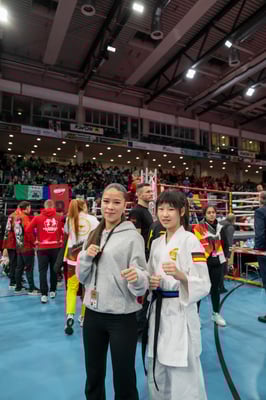 Bild 10 jetzt die Schwester 