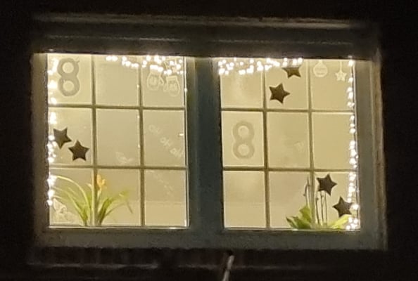 8. Adventsfenster