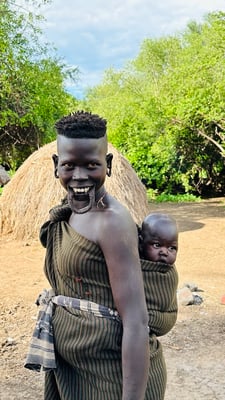 Женщина из племени Мурси