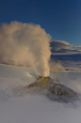 Sonnenaufgang über dem Geothermalgebiet Hveravellir