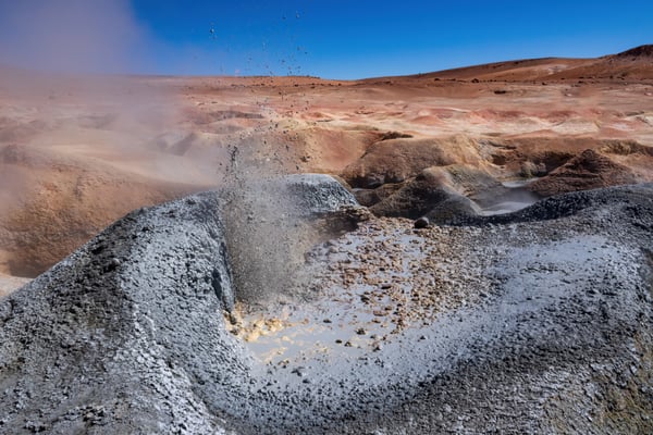 'Dreckschleuder' in der 'Sol de Mañana; 4'850 m, Bolivien (30 Luftkilometer neben dem Chilenischen Geysirfeld 'El Tatio'