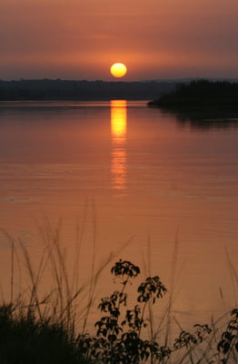Morgenröte über dem Nil vor Murchison