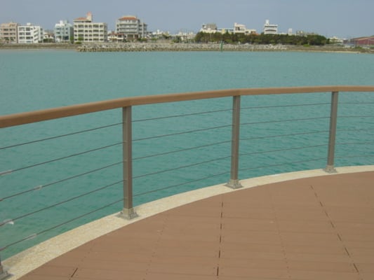 沖縄県（海岸）；2006年10月設置 ; ワイヤーテンド