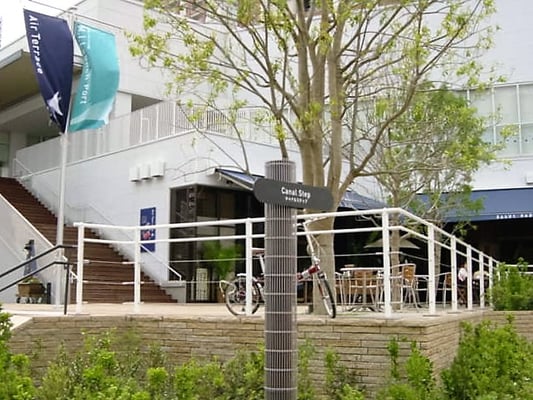 東京都品川区 (商業施設)；ワイヤーテンド