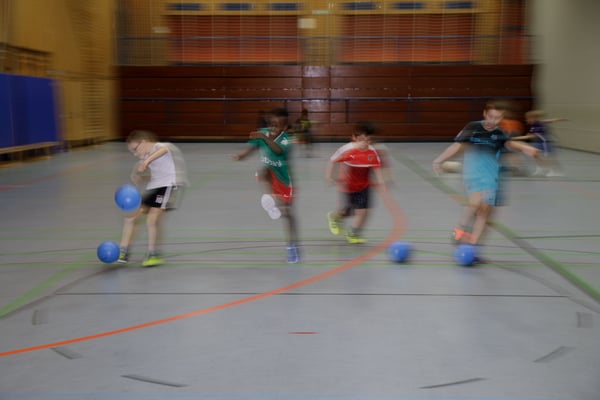 Mittagessen, Mittagsband und Themenangebote in der Steinenbergschule in Stuttgart Hedelfingen