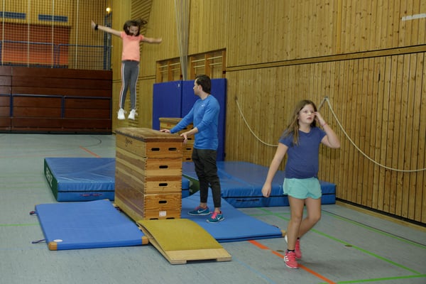 Mittagessen, Mittagsband und Themenangebote in der Steinenbergschule in Stuttgart Hedelfingen