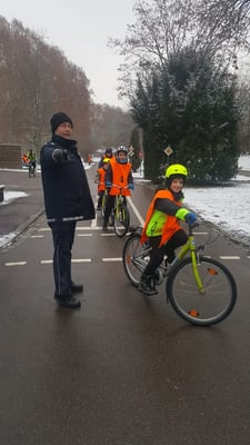 Fahrradprüfung der Klasse 4 - 1