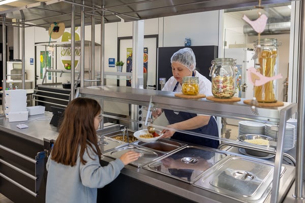 In der Mensa der Steinenbergschule