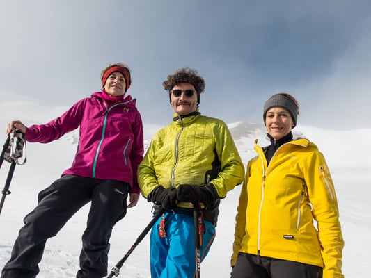 Tags darauf folgt ein Powderalarm ab der Engstligenalp. Regen bis 2000 Meter ist angesagt, doch es soll gegen Mittag aufheitern