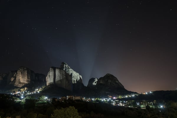 Auch der Blick von unserem Hotel ist nicht übel, sobald der richtigen Standort mit wenig Störlichtern gefunden ist