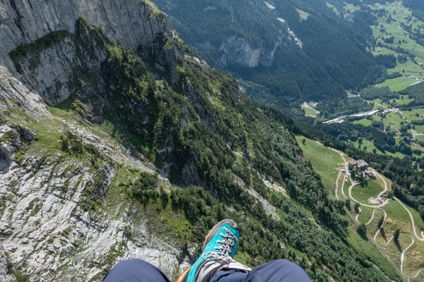 Danielle`s Perspektive, tief unter uns die Rodelbahn der Pfingsteggbahn