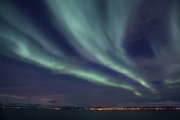 Blick über den Tromsoy-Sundet nach Slattnes