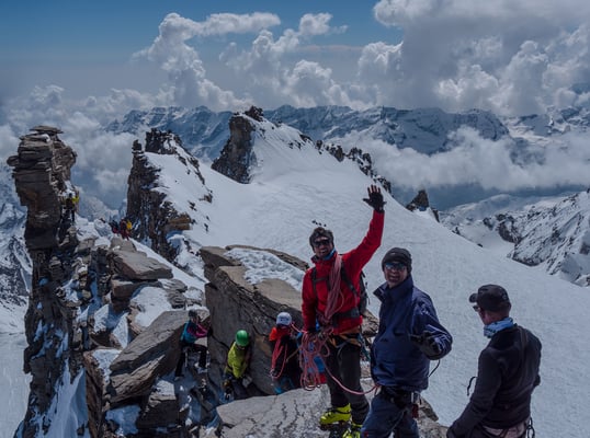 Der höchste Gipfel ganz auf italienischem Territorium wird täglich von beinahe 100 Gleichgesinnten besucht