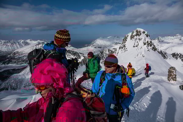 Wir geniessen den Gipfel und die Weitsicht