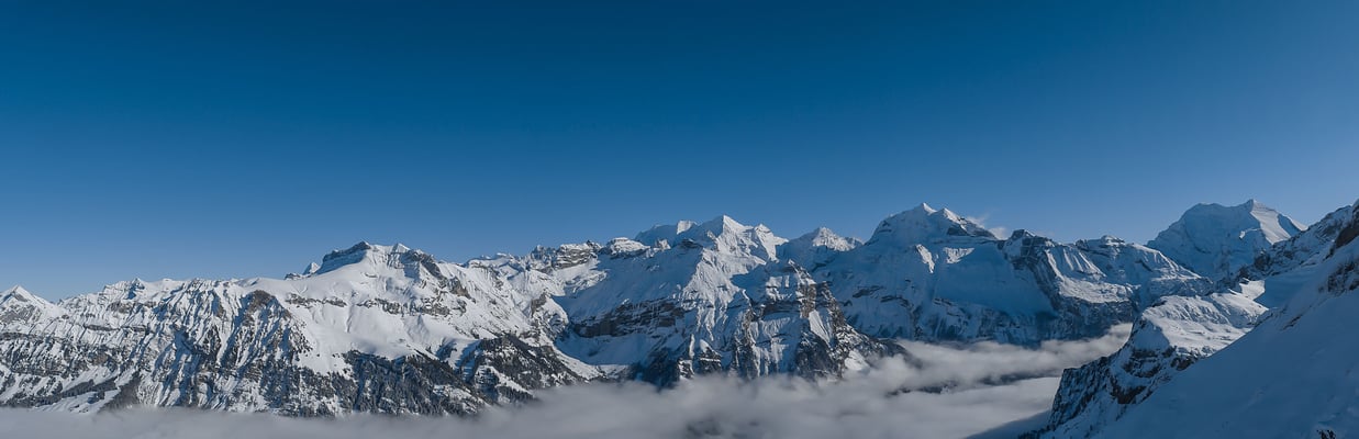 Derselbe Schwenk über dem Kandertal
