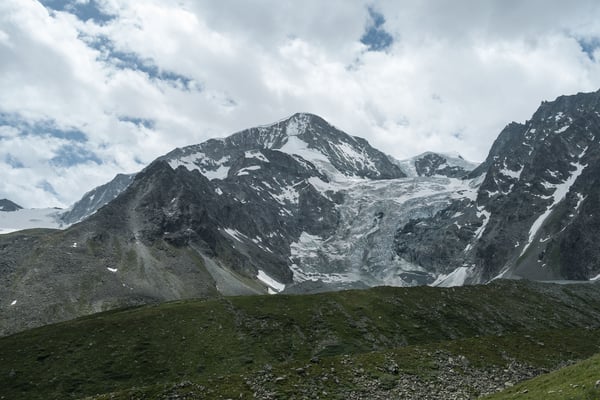 Der Pigne mit seiner abweisenden Nordflanke