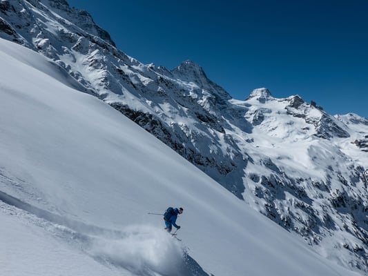Powder vom Feinsten genau in der richtigen Menge, und das im April!!!