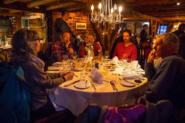 Borsen Spiseri, was wird uns wohl aufgetischt in diesem alt würdigen Restaurant aus der Piratenzeit? Ich kanns verraten, Stockfisch, Lachs und Rentier, einfach lecker...