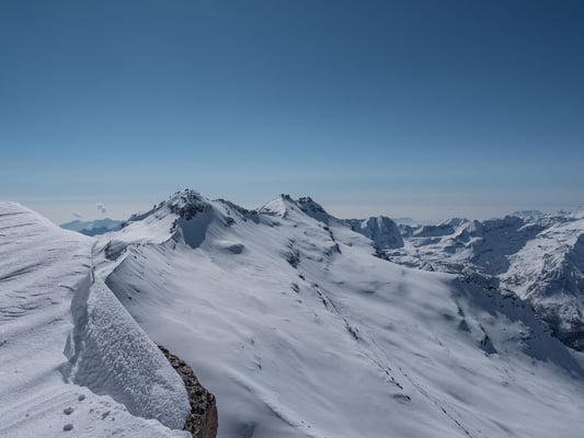 Herrlicher Ausblick am letzten Tag in unberührte Sulzhänge