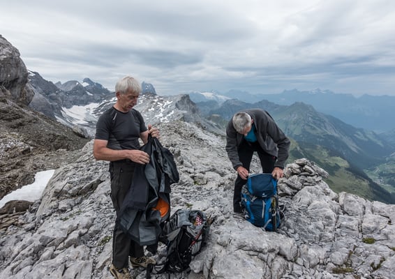3 Stdunden später, kurz unter dem Iiswändli; ein paar gehörnte Rindviecher liessen unseren Zeitplan gehörig durcheinander bimmeln