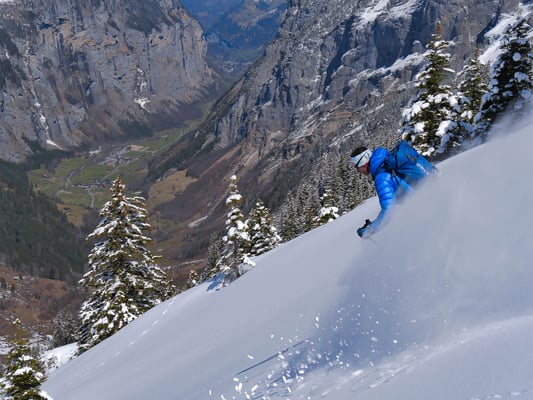 ... und tief unten die grünen Matten von Stechelberg, was für ein Bombentag