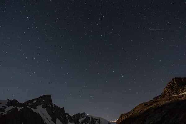 Wünsche frei im Multipack, gleich zwei Sternschnuppen jagen über dieses Bild