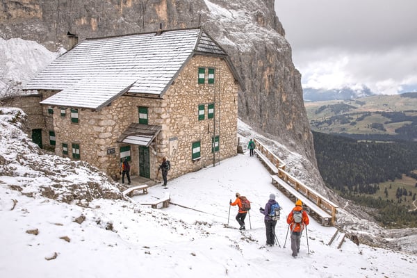 Die Langkofelhütte hat ihre Tore bereits dicht gemacht