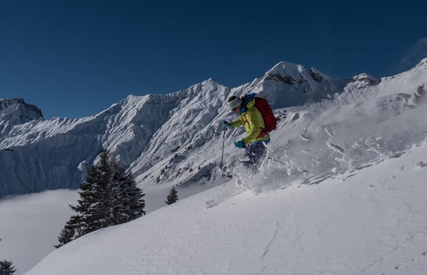 Leicht gepresste Pulverplatten werden von Carlos Völkl in Aufruhr versetzt