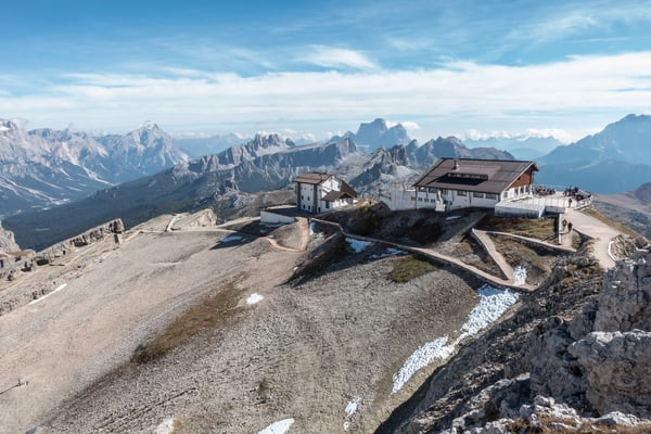 Seilbahnstation und RifugioLagazuoi