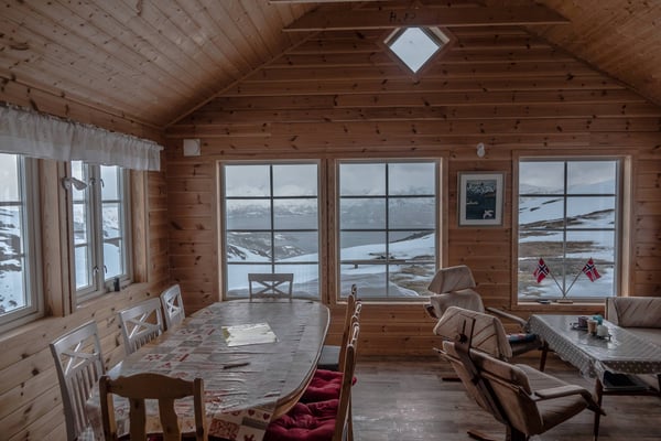 Der Blick auf Olderdalen könnte bei guter Sicht ein eindrückliches Bild abgeben