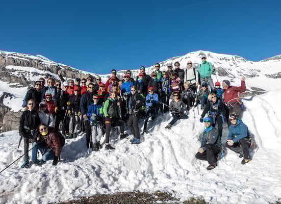 Gipfeltag, am Montag stehen wir aufbruchbereit vor der Lämmerenhütte