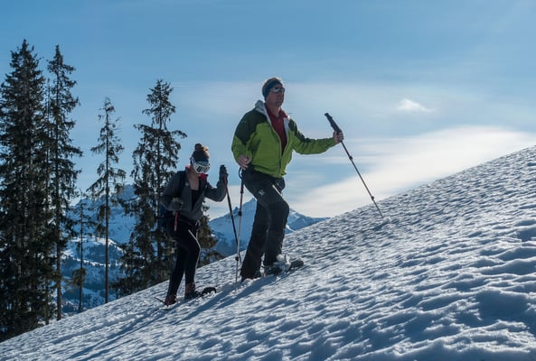 Mit gehts gut, Anina hat übermenschliche Kräfte und trägt den grossen Rucksack ohne mit der Miene zu zucken. Das sollte mir öfters passieren