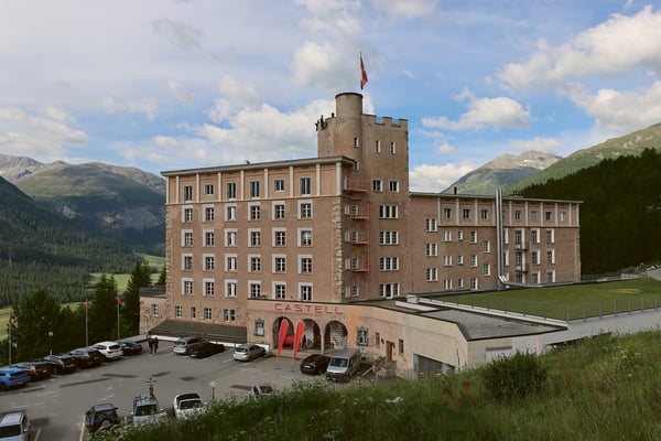 THE FINE ART OF RELAXING – Hotel Castell Zuoz