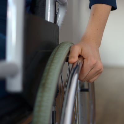 Neurologie in der Ergotherapie, Anziehtraining, Selbständigkeit, Rollstuhltraining, in der Ergotherapie Stein am Rhein und Berlingen 